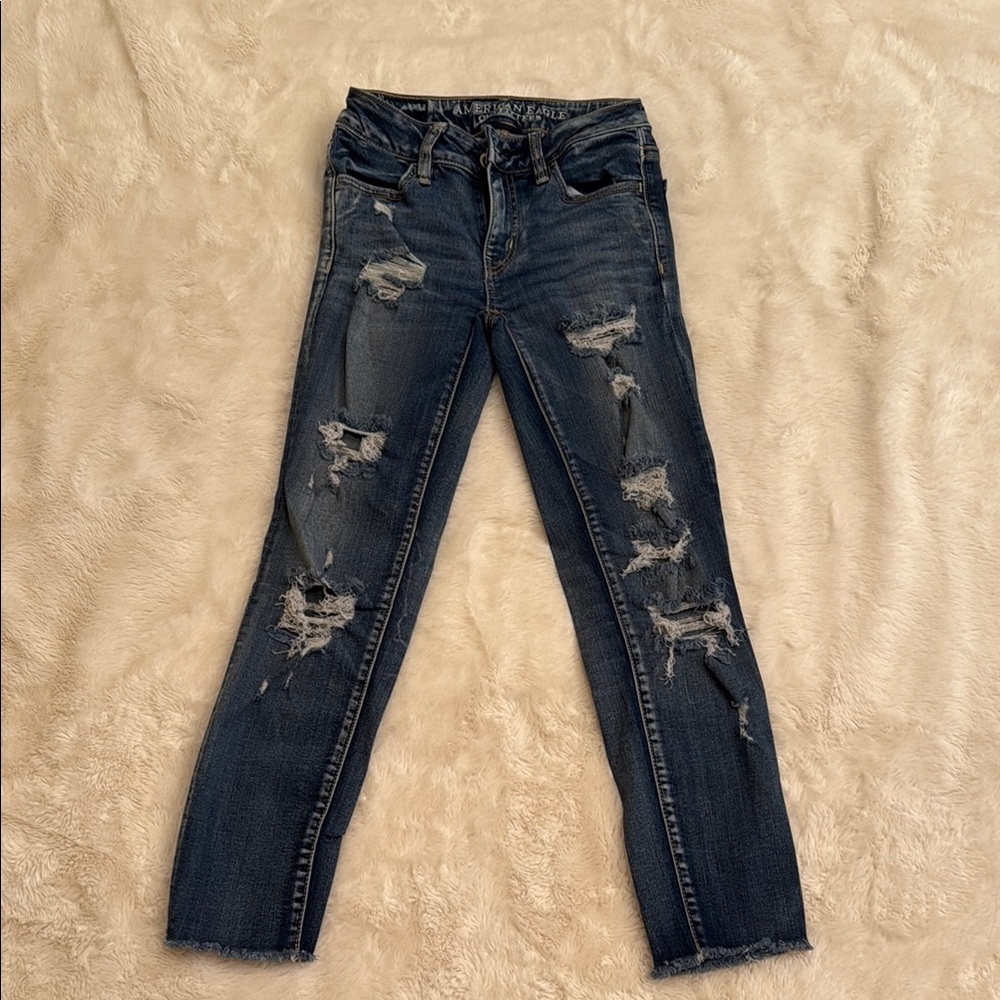 American Eagle Outfitters Women's Straight Leg Jeans - Distressed Blue